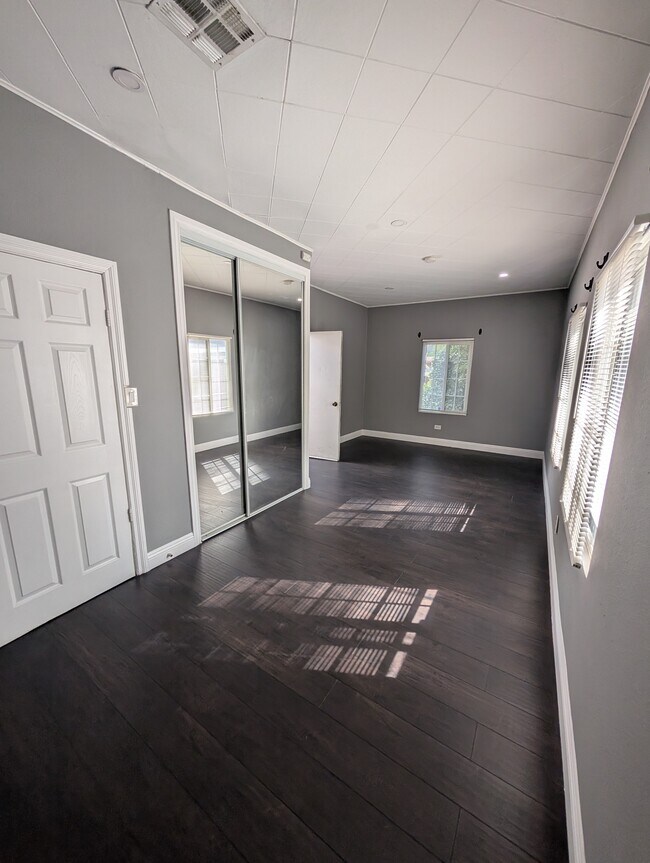 property at 447 W 18th St