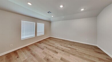 10205 NW 28th Terrace in Yukon, OK - Building Photo - Building Photo