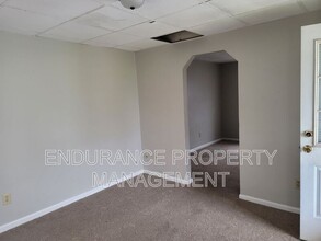 2209 Roosevelt Blvd in Middletown, OH - Building Photo - Building Photo