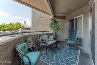1720 E Thunderbird Rd in Phoenix, AZ - Building Photo - Building Photo