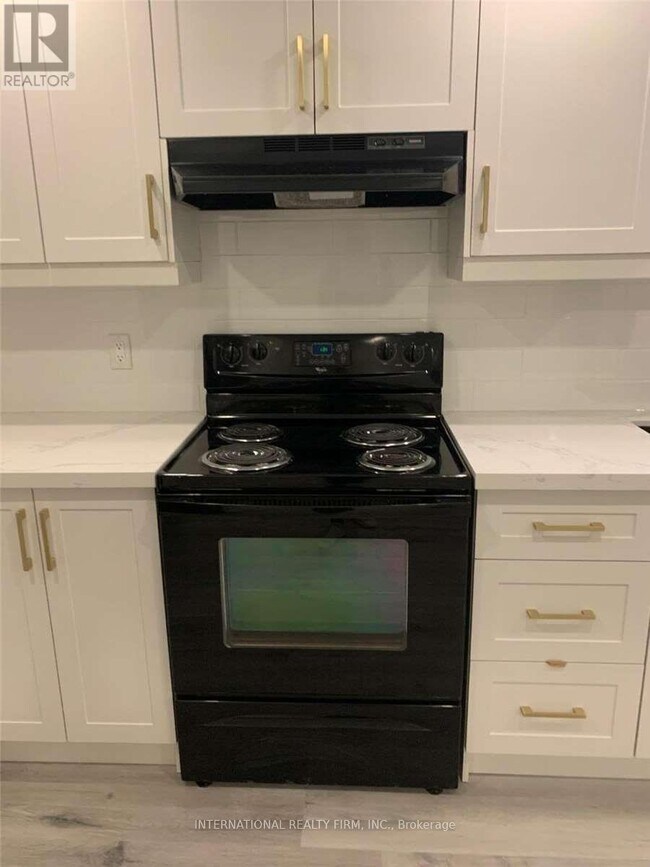 62 Embassy Dr in Vaughan, ON - Building Photo - Building Photo