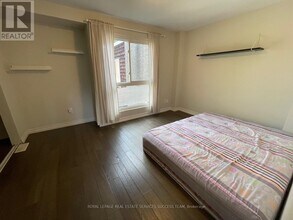 17 Curly Vineway in Toronto, ON - Building Photo - Building Photo