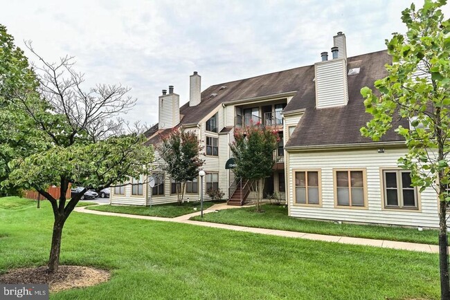 13408 Shady Knoll Dr in Silver Spring, MD - Building Photo - Building Photo