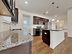 103 Caitlin Ct in Dallas, GA - Foto de edificio - Building Photo