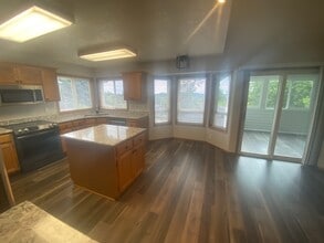 11896 SE Sovereign Ct in Happy Valley, OR - Building Photo - Building Photo