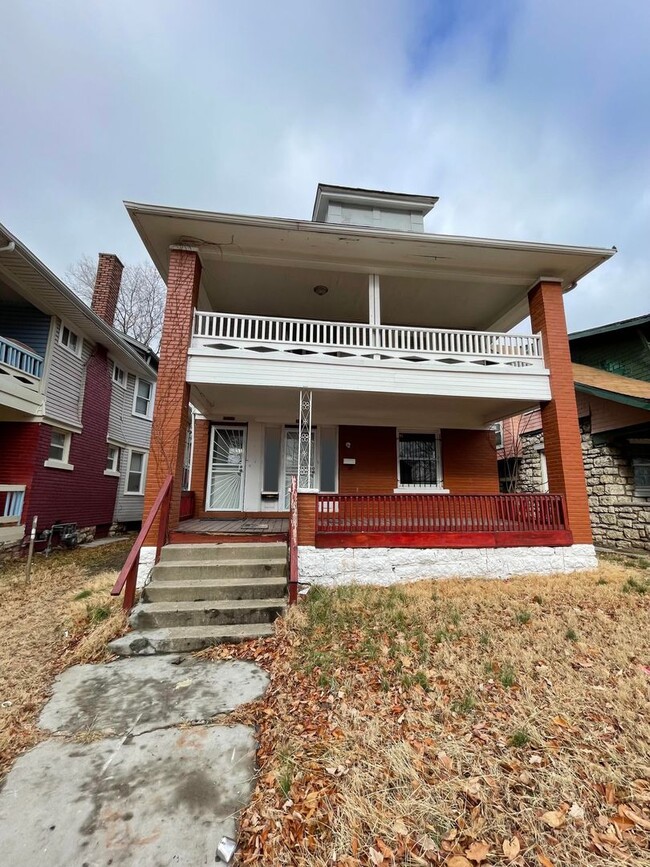 property at 3618 Roberts St