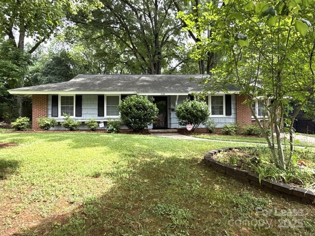 property at 118 Manning Dr
