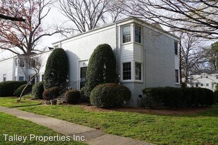 524 Wakefield Dr in Charlotte, NC - Building Photo