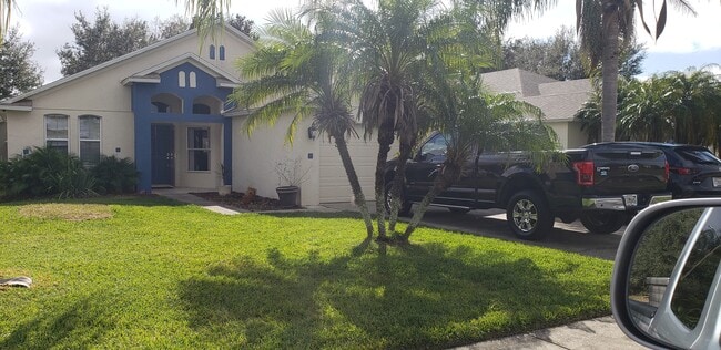 2792 Boardwalk Way in Tavares, FL - Building Photo - Building Photo