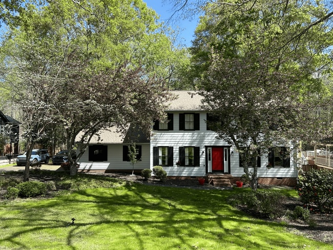 property at 510 Squire Cir