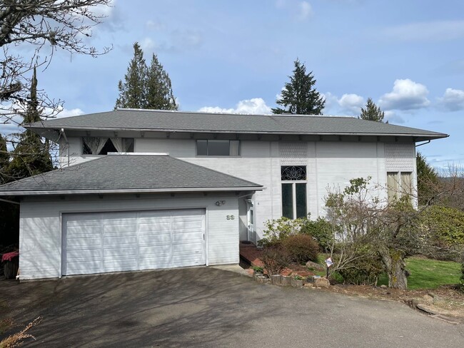 33 Parke Ln in Longview, WA - Building Photo - Building Photo