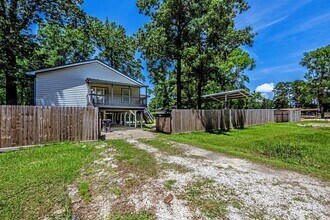 50 Canary St in Pointblank, TX - Building Photo - Building Photo