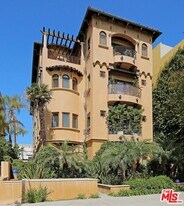 133 S Spalding Dr in Beverly Hills, CA - Building Photo