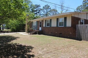 1906 St Paul Ave in Fayetteville, NC - Building Photo