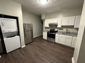 127 N Duke St, Unit 127