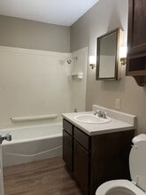 5903 Paradise Ln in Great Bend, KS - Building Photo - Building Photo