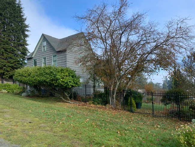 1104 Madison St in Port Townsend, WA - Foto de edificio - Building Photo