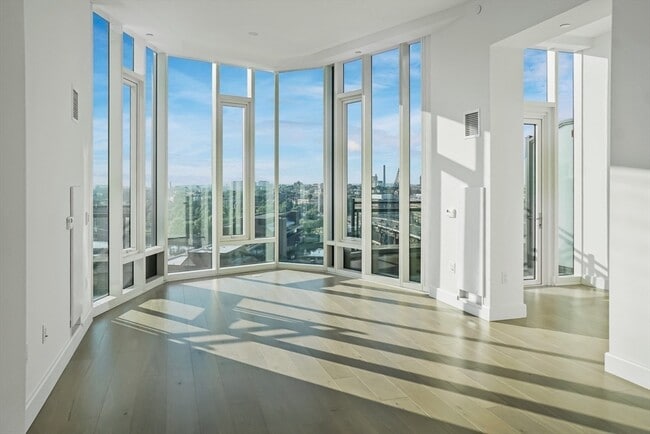 100 Lovejoy Pl in Boston, MA - Building Photo - Building Photo