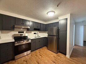 240 Belmont St, Unit 12 in Malden, MA - Building Photo