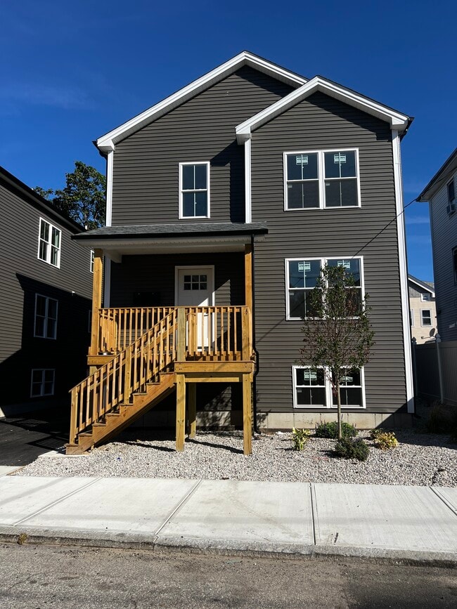 129 Stanwood St, Unit 1