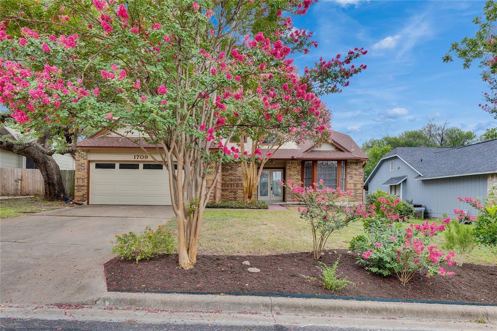 1709 Pheasant Roost in Austin, TX - Building Photo