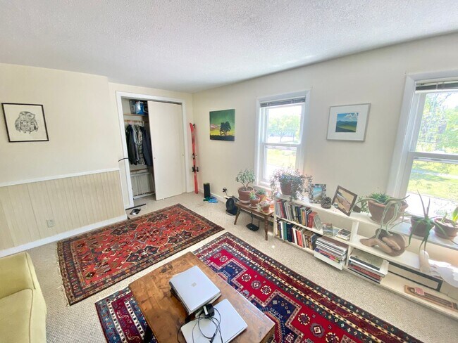 38 Sherman St-Unit -Unit 4 in Burlington, VT - Foto de edificio - Building Photo