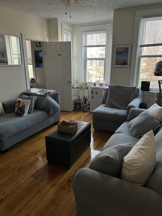 841 E 2nd St in Boston, MA - Building Photo