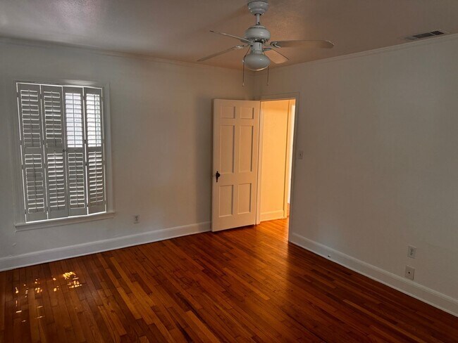 1710 Clifford Ave in Austin, TX - Building Photo - Building Photo