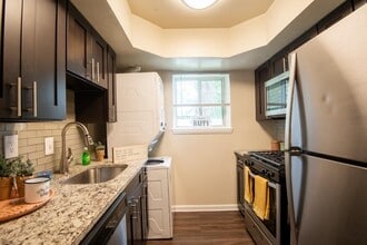 Glen Ridge Apartment Homes in Glen Burnie, MD - Building Photo - Building Photo
