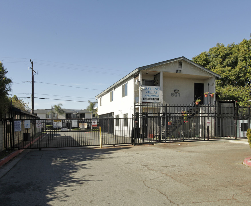 East End Villas Apartments in Pomona, CA - Building Photo