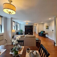 1611 Chicago Ave in Evanston, IL - Building Photo - Building Photo