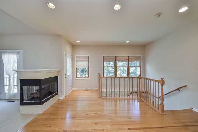 4N382 Mark Twain St in St. Charles, IL - Building Photo - Building Photo