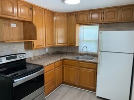 417-419 Richmond St in Dunedin, FL - Building Photo