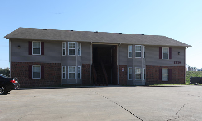 Parkway Place Apartments in Clarksville, TN - Foto de edificio - Building Photo