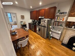 31 Park Pl in Brooklyn, NY - Building Photo - Building Photo