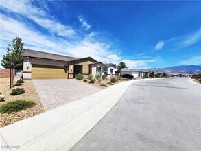4096 E Cactus Cyn Dr in Pahrump, NV - Building Photo - Building Photo