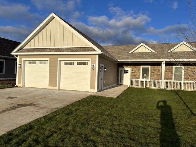 262 Liam Ln in Rome, NY - Building Photo - Building Photo