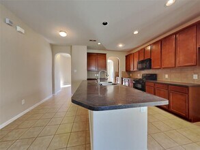 25942 Ravenside Dr in Katy, TX - Foto de edificio - Building Photo