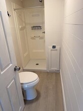 33 South St in Enfield, CT - Building Photo - Building Photo