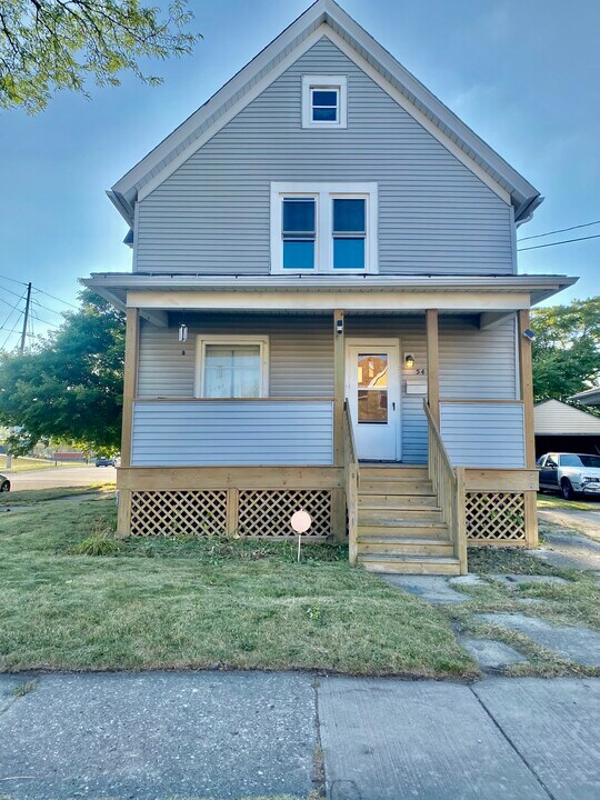 5432 25th Ave, Unit Upper in Kenosha, WI - Building Photo