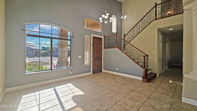 13888 W Wilshire Dr in Goodyear, AZ - Building Photo - Building Photo