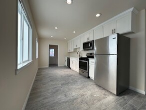 560 I St in Chula Vista, CA - Building Photo - Building Photo