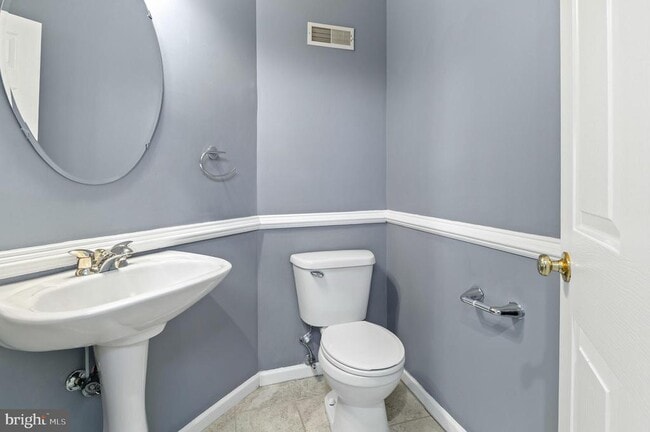 5061 Cameo Terrace in Perry Hall, MD - Building Photo - Building Photo