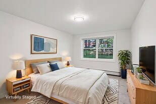 Manchester Gardens in Manchester, NH - Building Photo