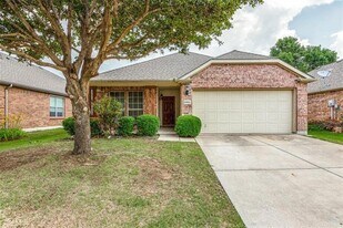 8901 Sierra Trail in Aubrey, TX - Building Photo