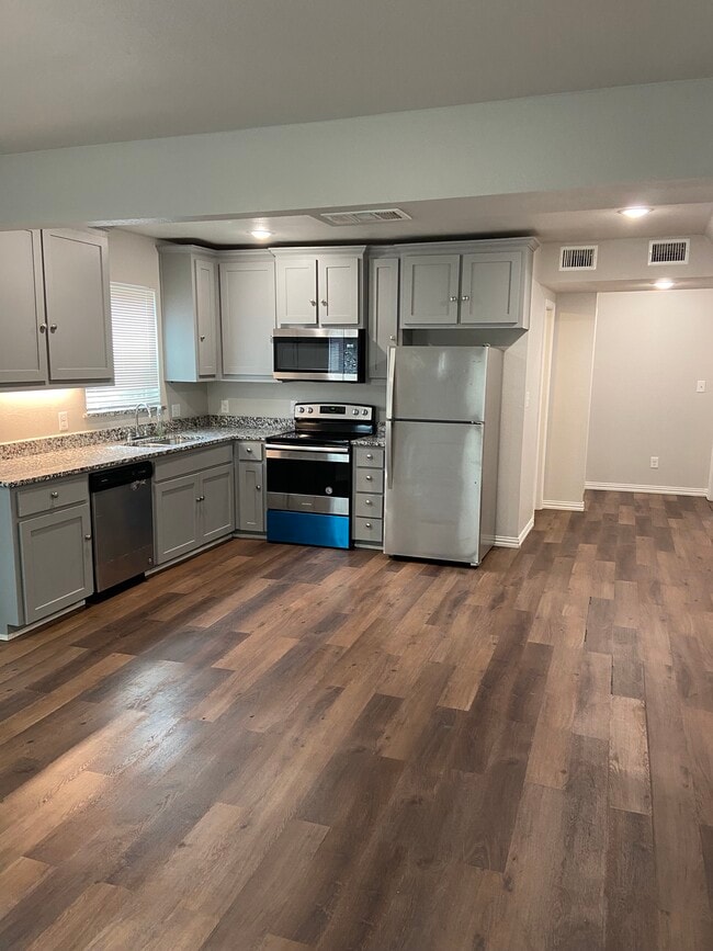 1813 Franklin St, Unit B