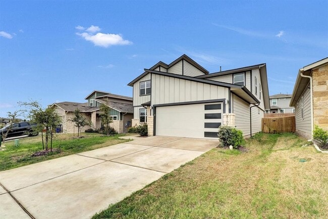 8101 City Top Blvd in Austin, TX - Building Photo - Building Photo