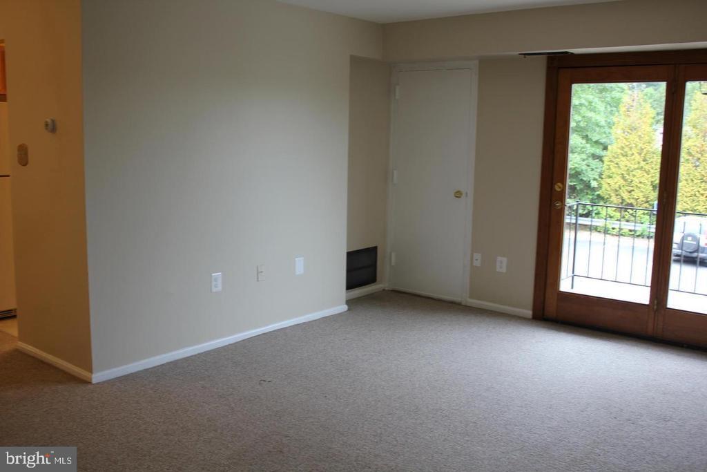 436 N Armistead St-Unit -204 in Alexandria, VA - Building Photo