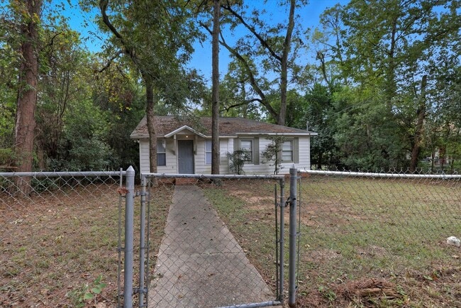 519 W 6th Ave in Tallahassee, FL - Foto de edificio - Building Photo