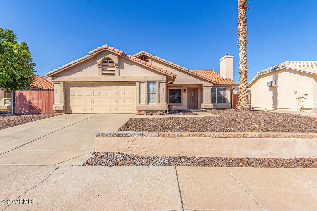 5340 W Oraibi Dr in Glendale, AZ - Building Photo